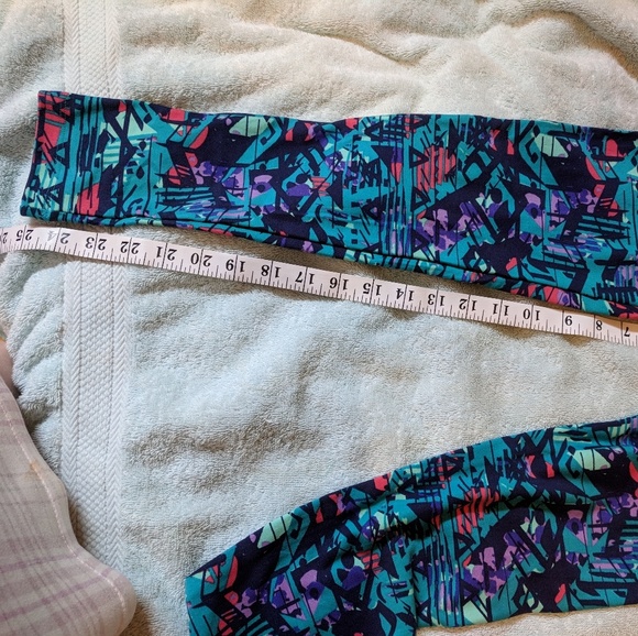 NWOT LULAROE IMAGES ONE SIZE LEGGINGS. - Picture 7 of 7